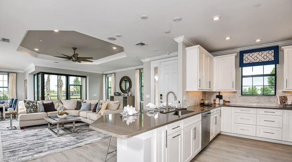 15319 Lucerna ST 104