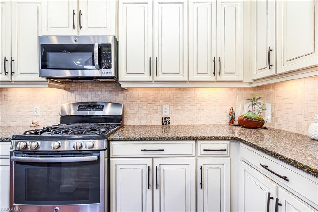 VILLA PALMERAS - Residential