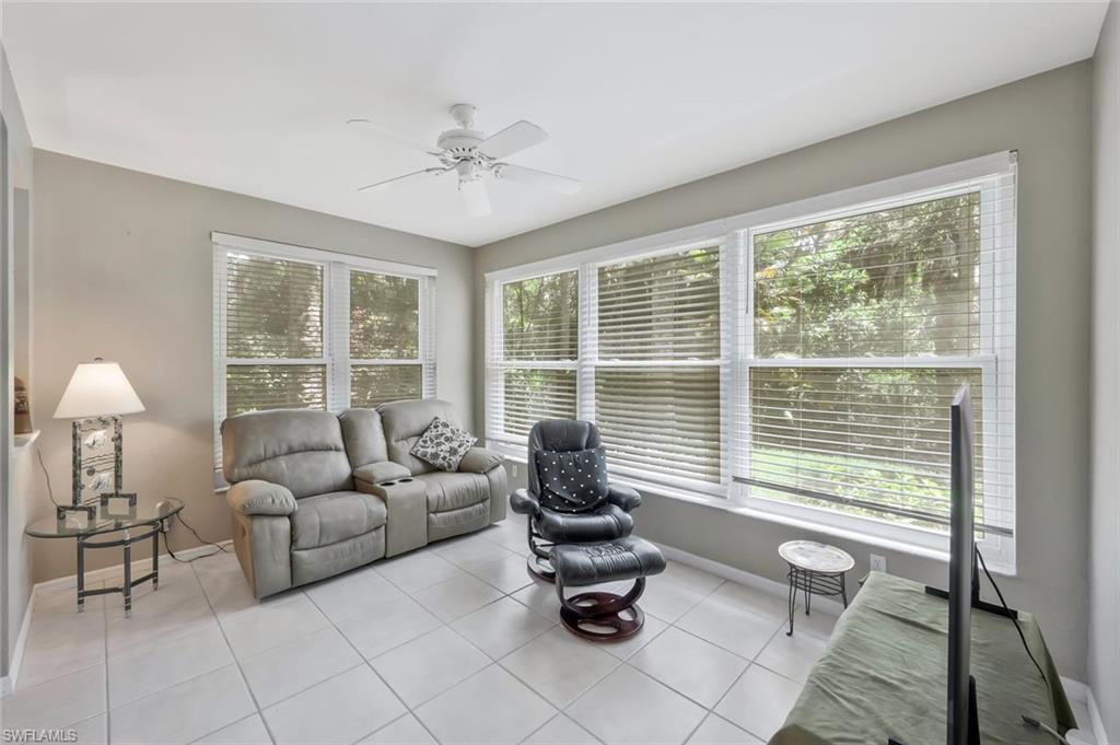 1340 Charleston Square DR 101