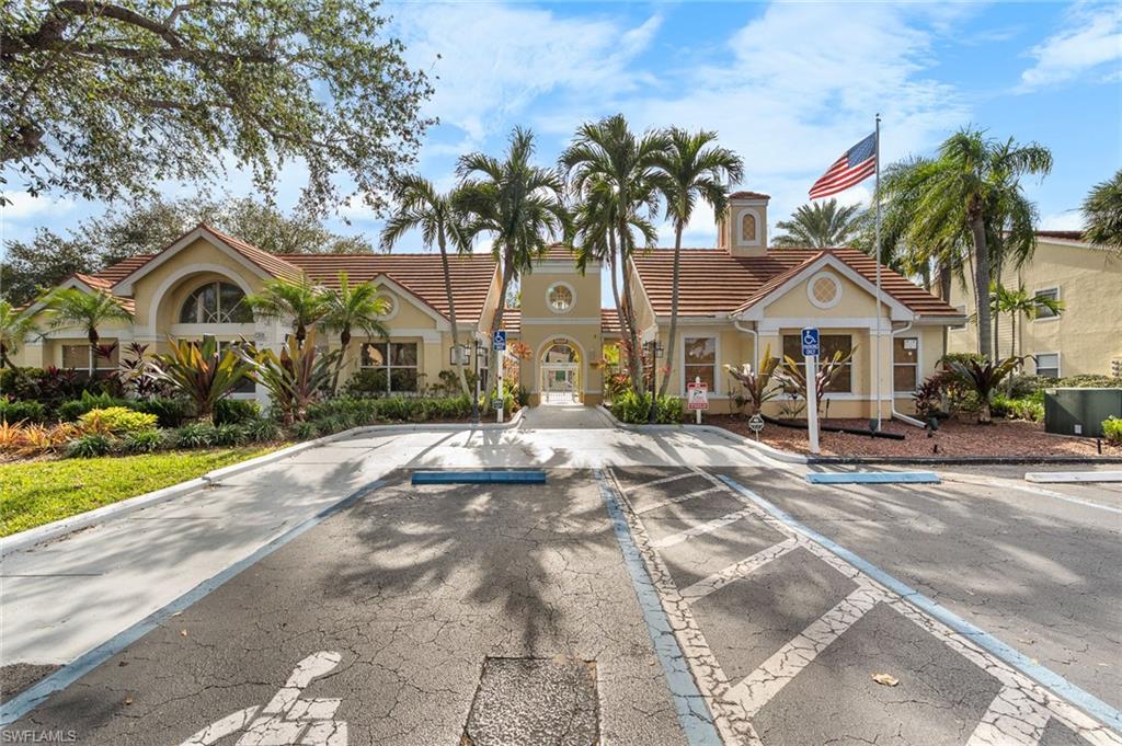 VENETIAN PALMS - Residential