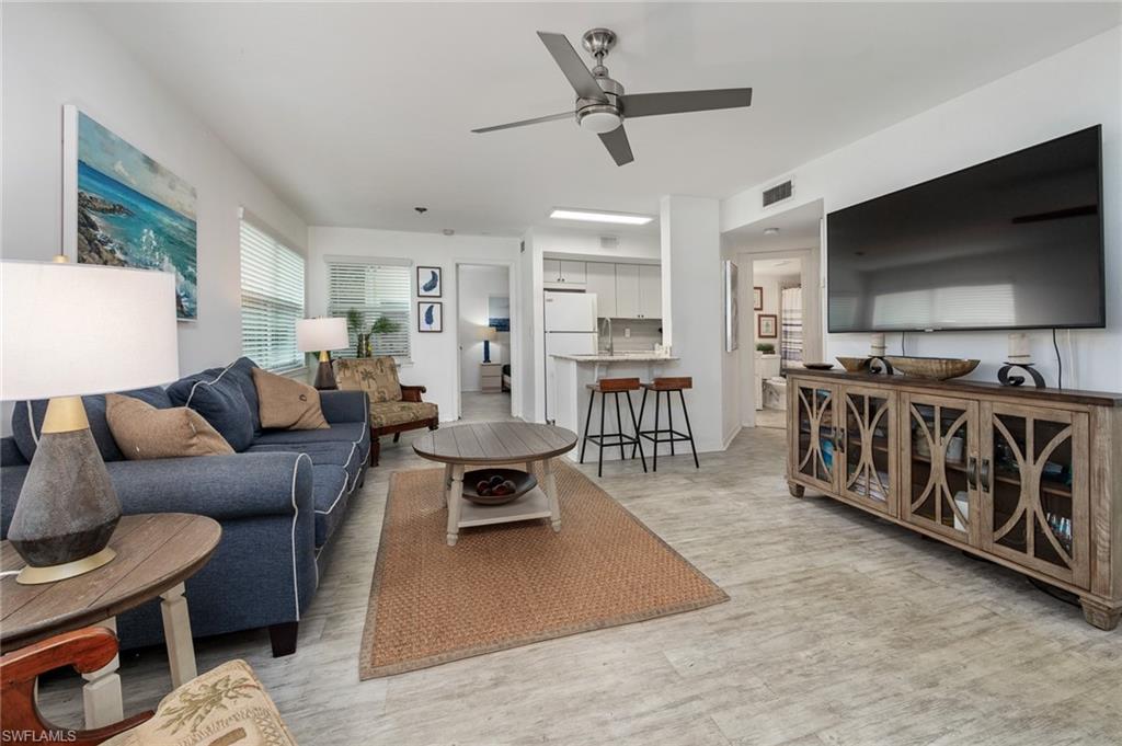 VENETIAN PALMS - Residential