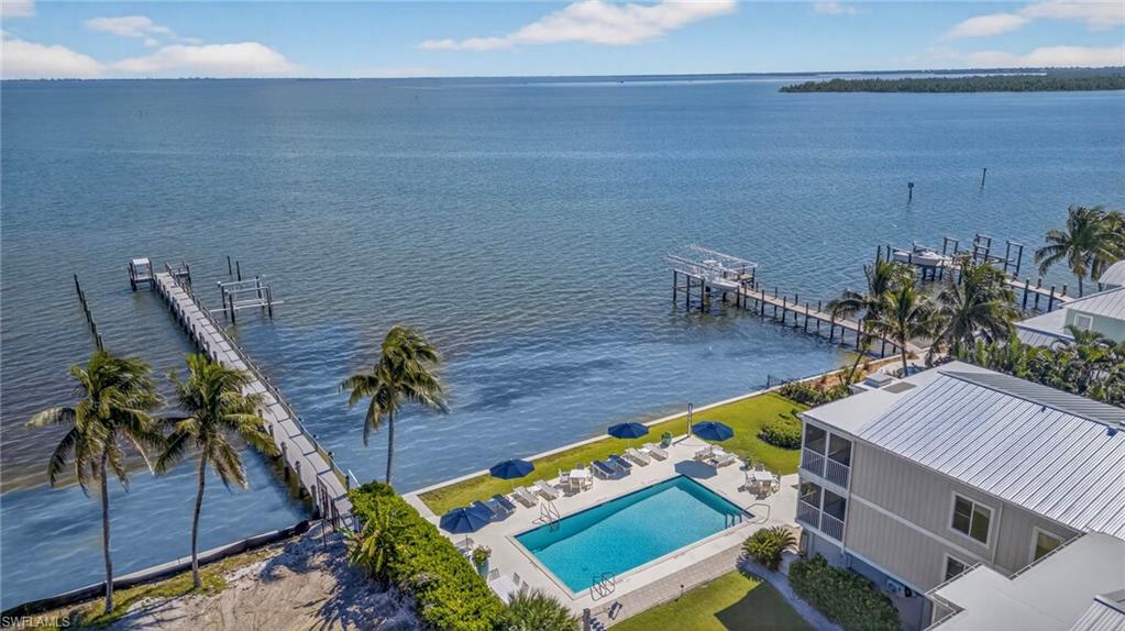 CAPTIVA HIDE-A-WAY CONDO - Residential