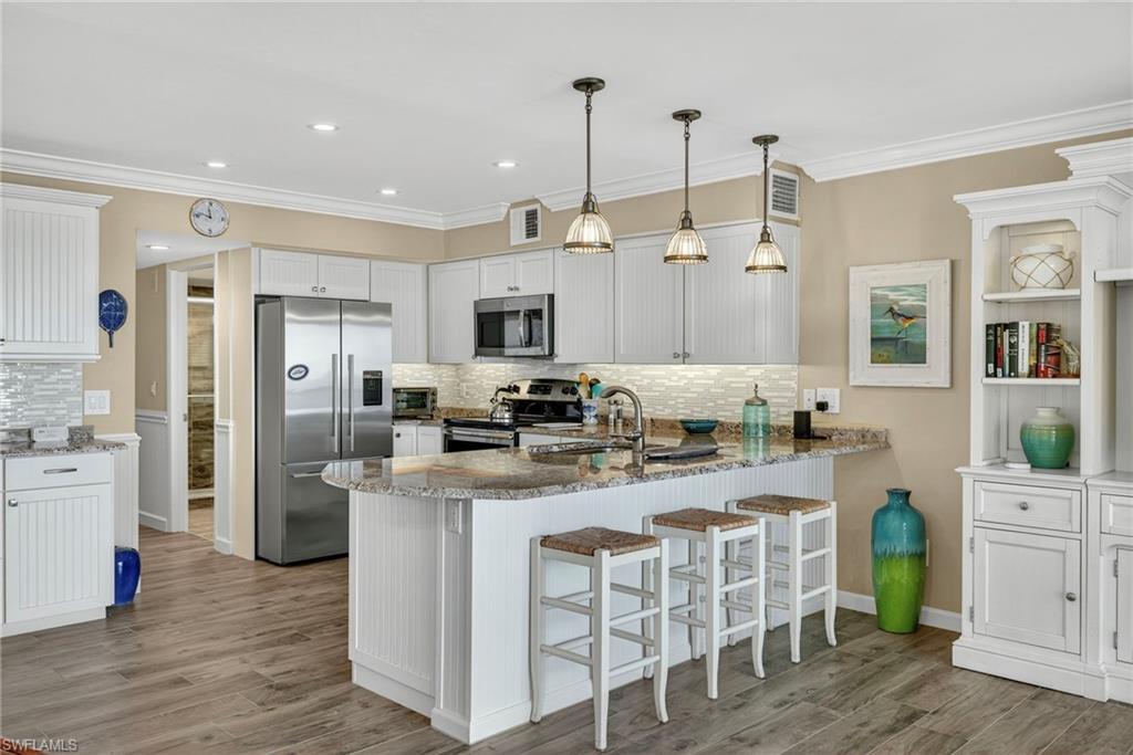 CAPTIVA HIDE-A-WAY CONDO - Residential