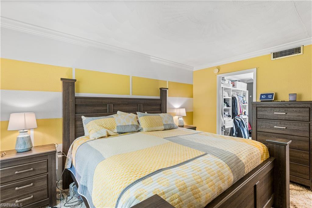 TOWERS CONDO - Residential