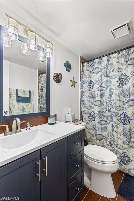 TOWERS CONDO - Residential