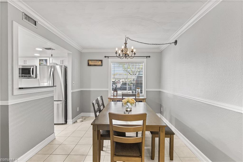 TOWERS CONDO - Residential