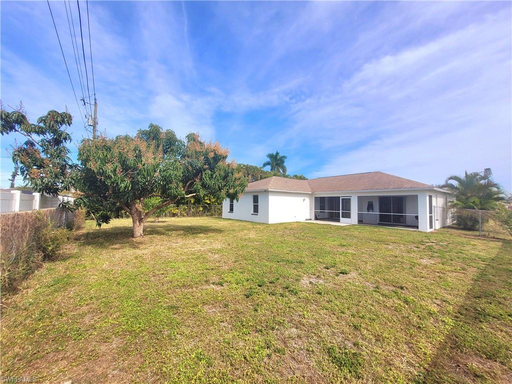 CAPE CORAL - Residential Lease