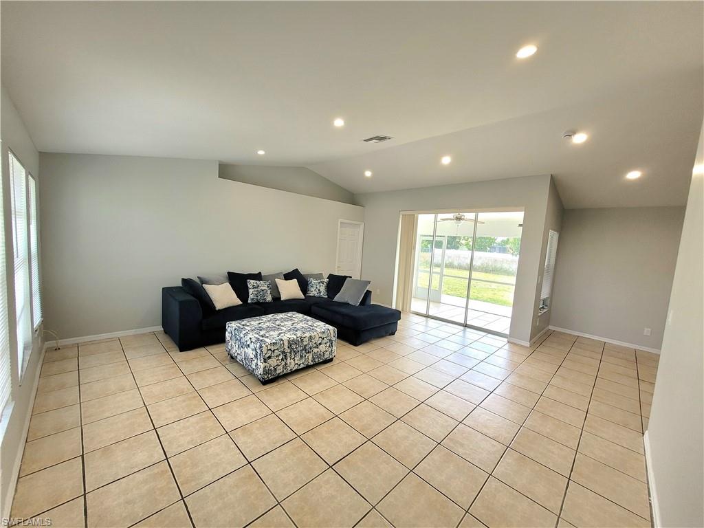 CAPE CORAL - Residential Lease