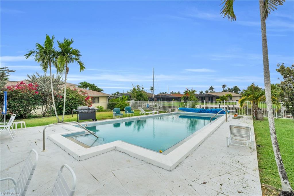 NEWPORT MANORS CONDO - Residential