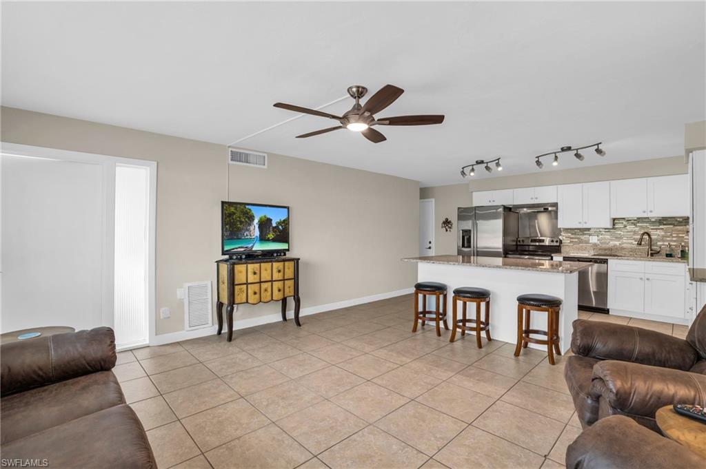 NEWPORT MANORS CONDO - Residential