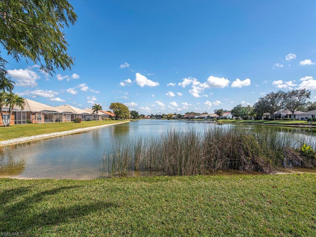 LEXINGTON AT LONE OAK - Residential