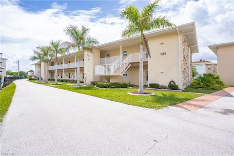 Condominium in PORT CHARLOTTE FL 3106 Harbor BLVD.jpg