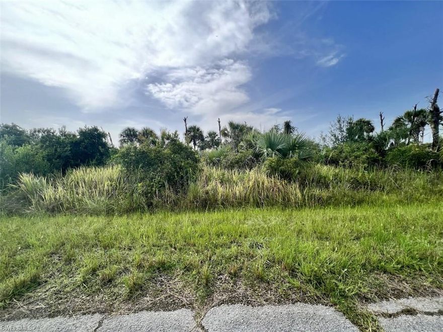 Very nice northern rear exposure lot. Close to highway I-75. This lot offers a fantastic opportunity to build your dream home or invest in a growing community. Port Charlotte is known for its beautiful scenery, Do not miss out on this chance to secure a prime piece of real estate!