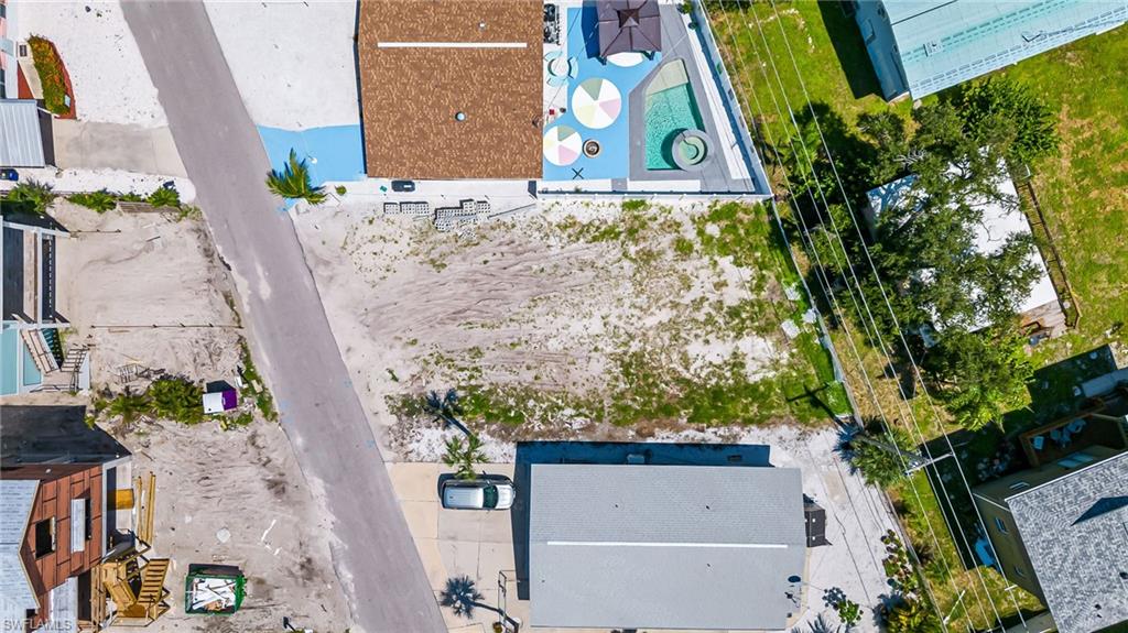 BEACH ESTATES - Land