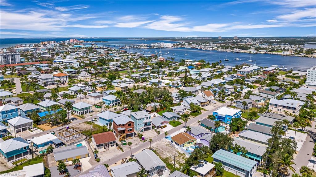 BEACH ESTATES - Land