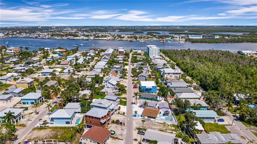 BEACH ESTATES - Land