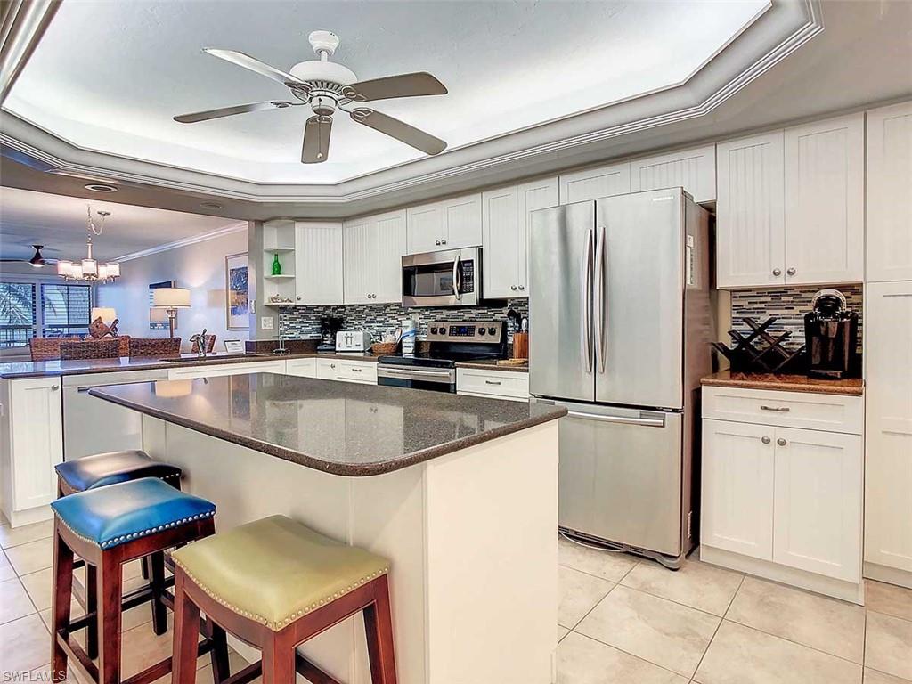 POINTE SANTO DE SANIBEL CONDO - Residential