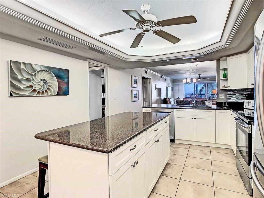 POINTE SANTO DE SANIBEL CONDO - Residential