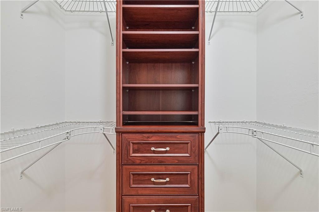 STONEYBROOK - Residential