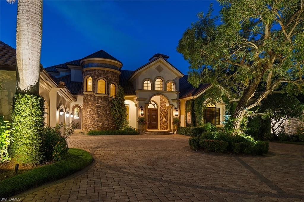 Photo of 15167 Brolio LN, NAPLES, FL 34110 (MLS # 225071612)