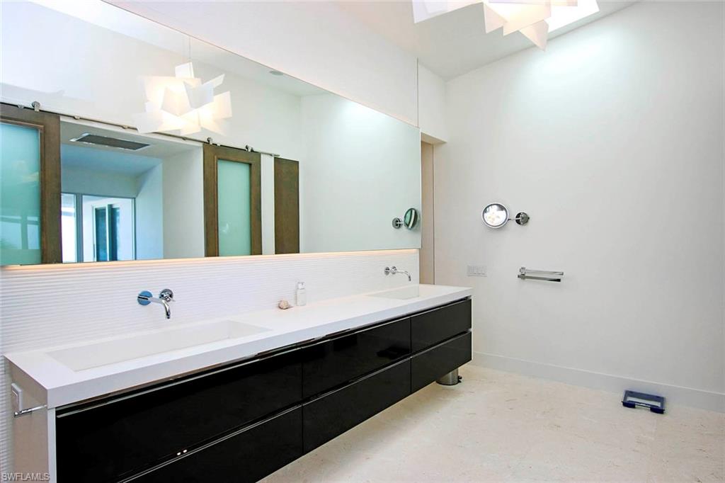 CAPTIVA BEACH - Residential