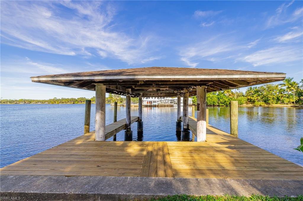 PARADISE SHORES - Residential