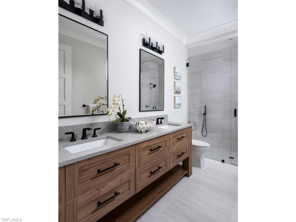 PARK SHORE - Residential