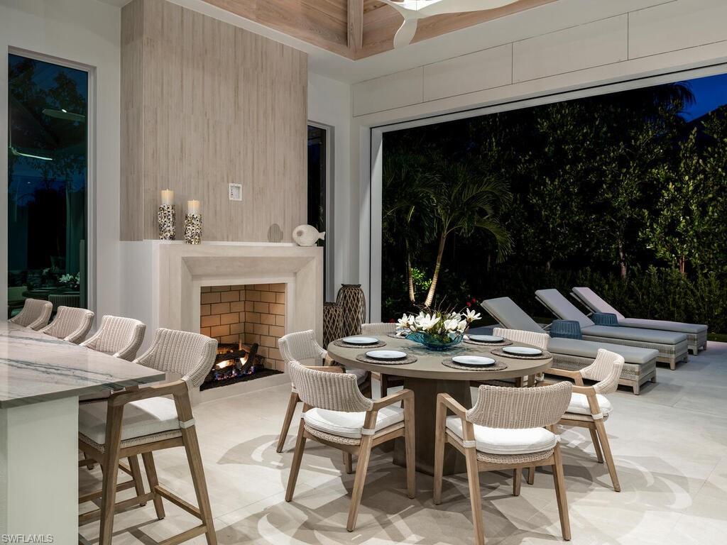 PARK SHORE - Residential