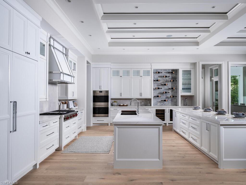 PARK SHORE - Residential