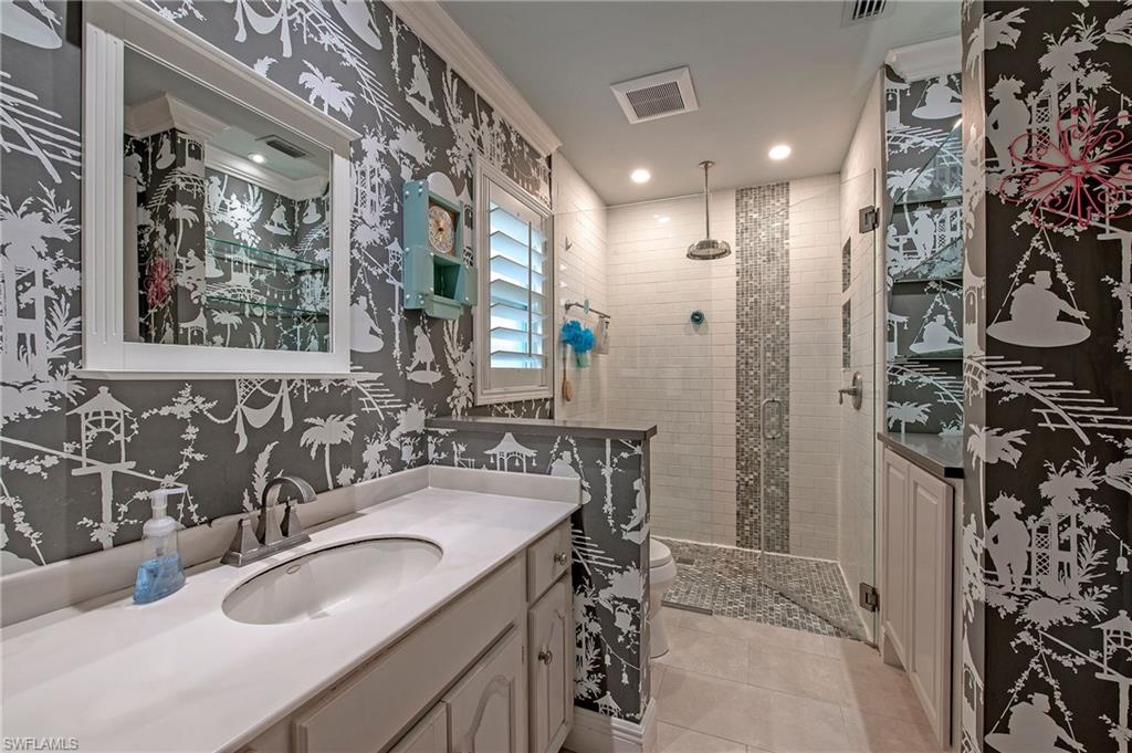 LAKEWOOD - Residential