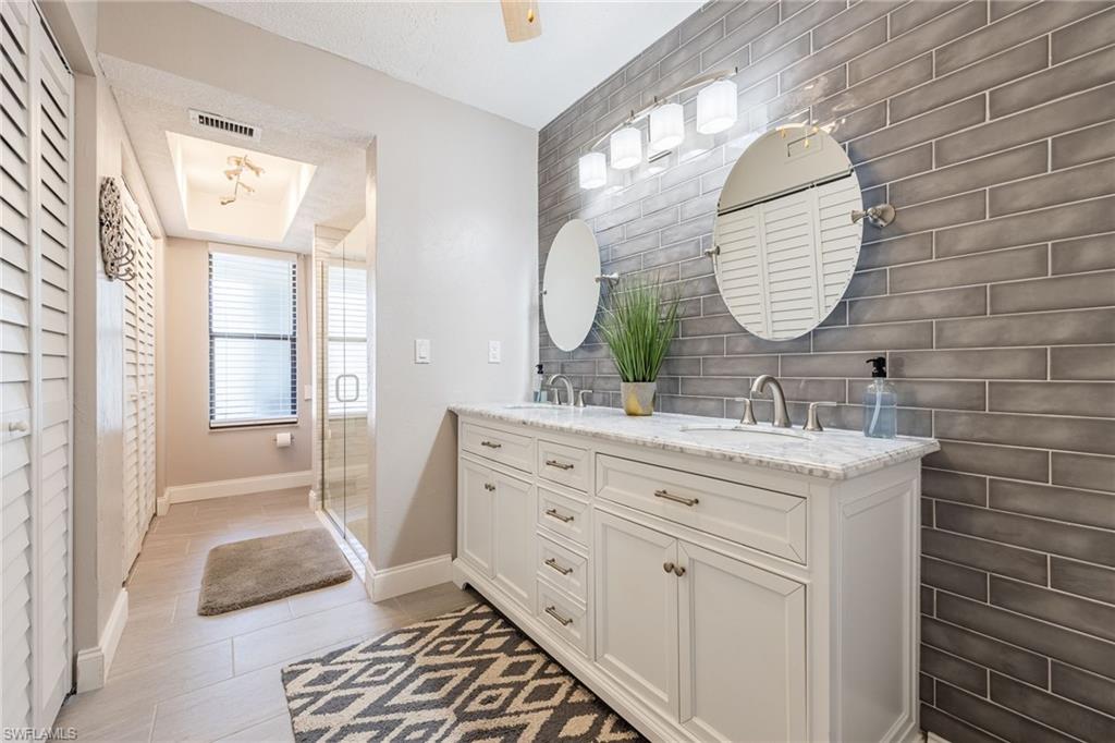 RUBICAN VISTA CONDO - Residential