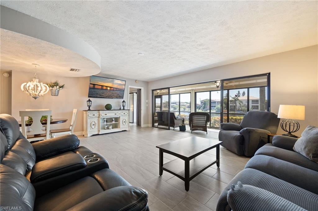 RUBICAN VISTA CONDO - Residential