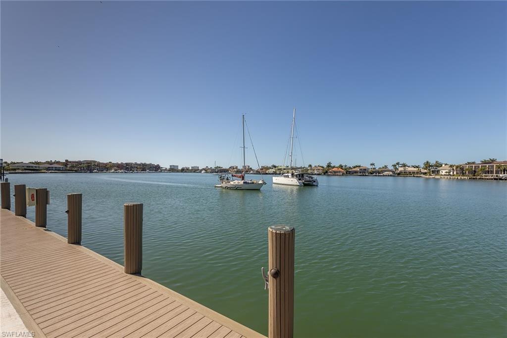 BAYSIDE CLUB - Residential