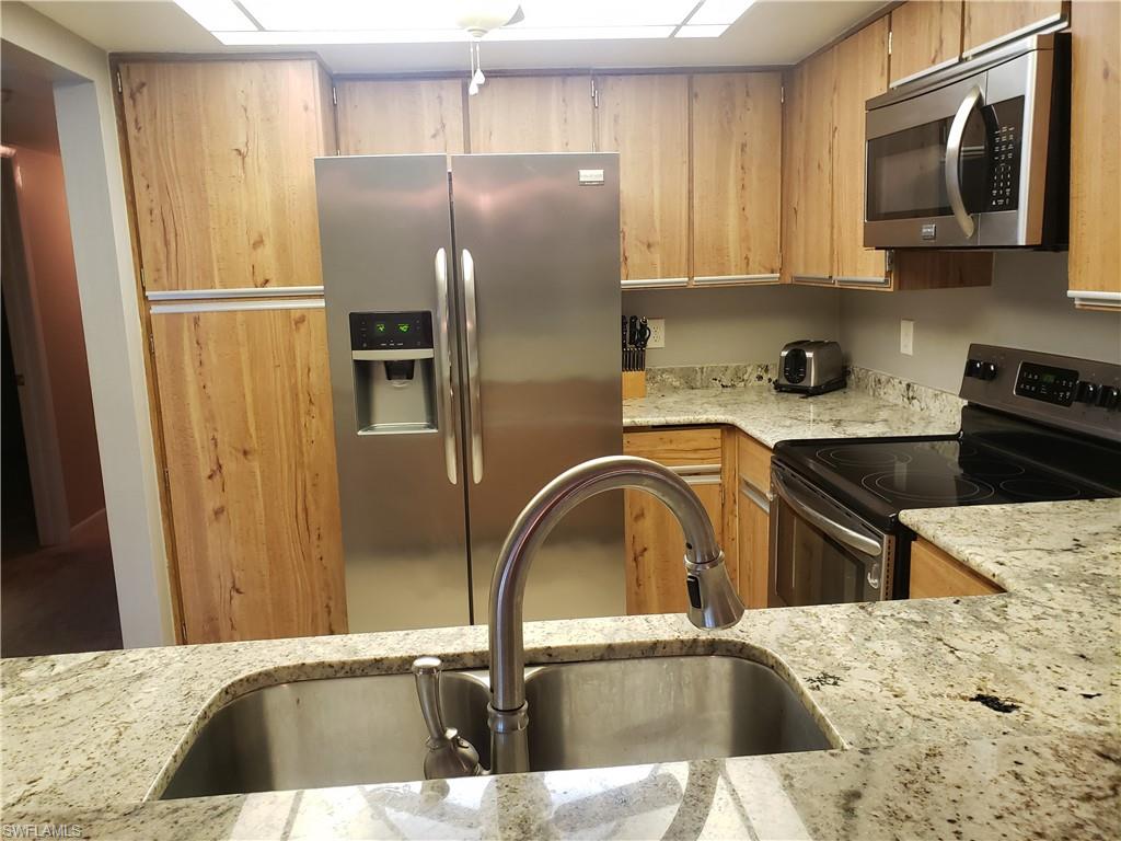 LE GRAND MARQUIS CONDO - Residential