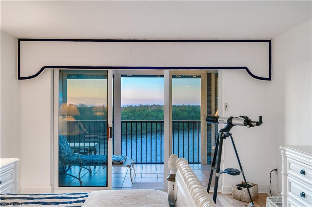 VANDERBILT SURF COLONY - Residential