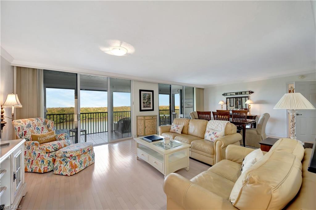 VANDERBILT SURF COLONY - Residential