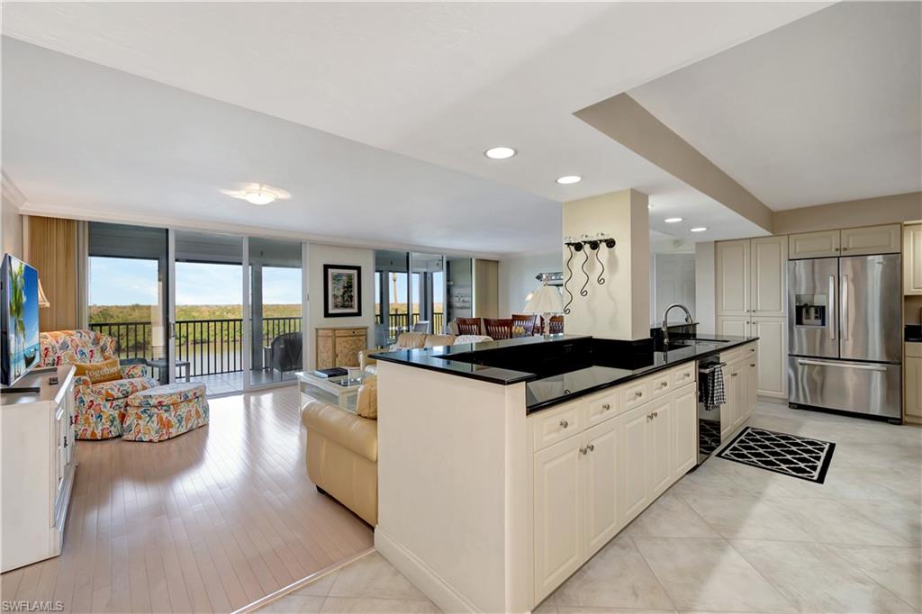 VANDERBILT SURF COLONY - Residential