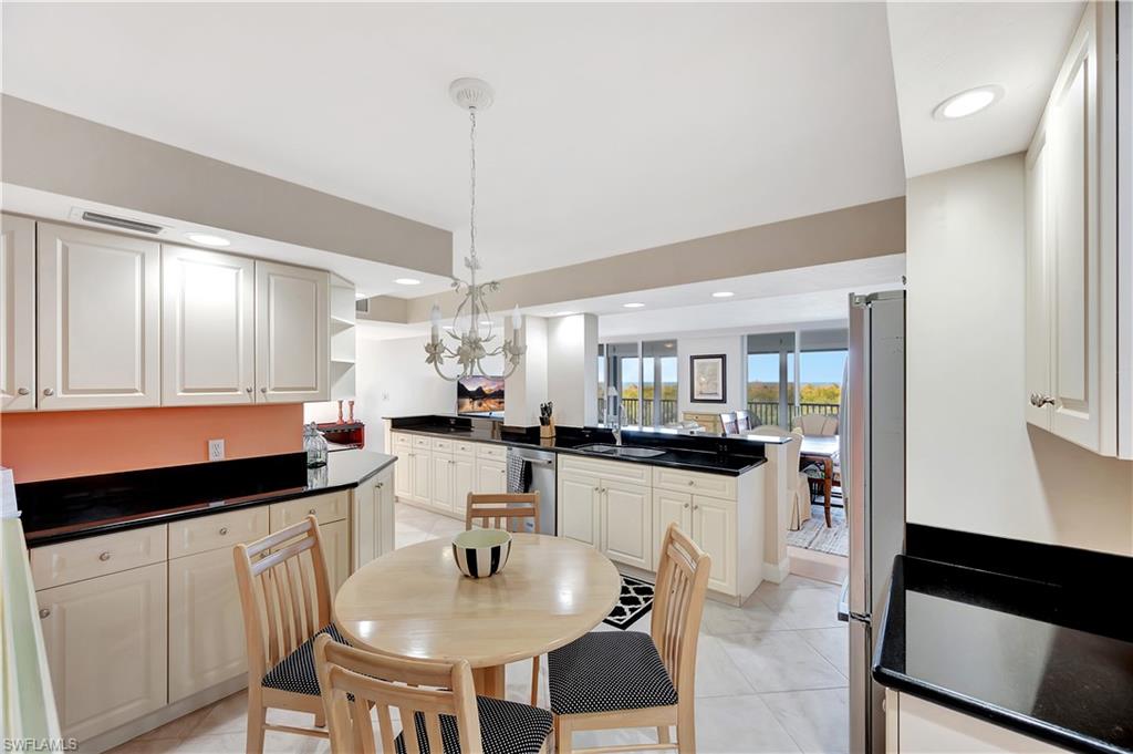 VANDERBILT SURF COLONY - Residential