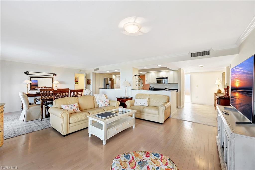 VANDERBILT SURF COLONY - Residential