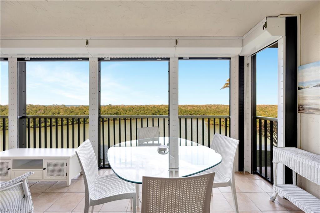 VANDERBILT SURF COLONY - Residential