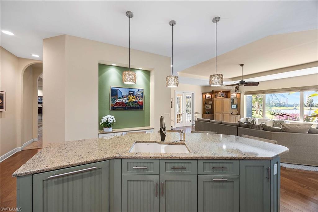 PELICAN LANDING - Residential