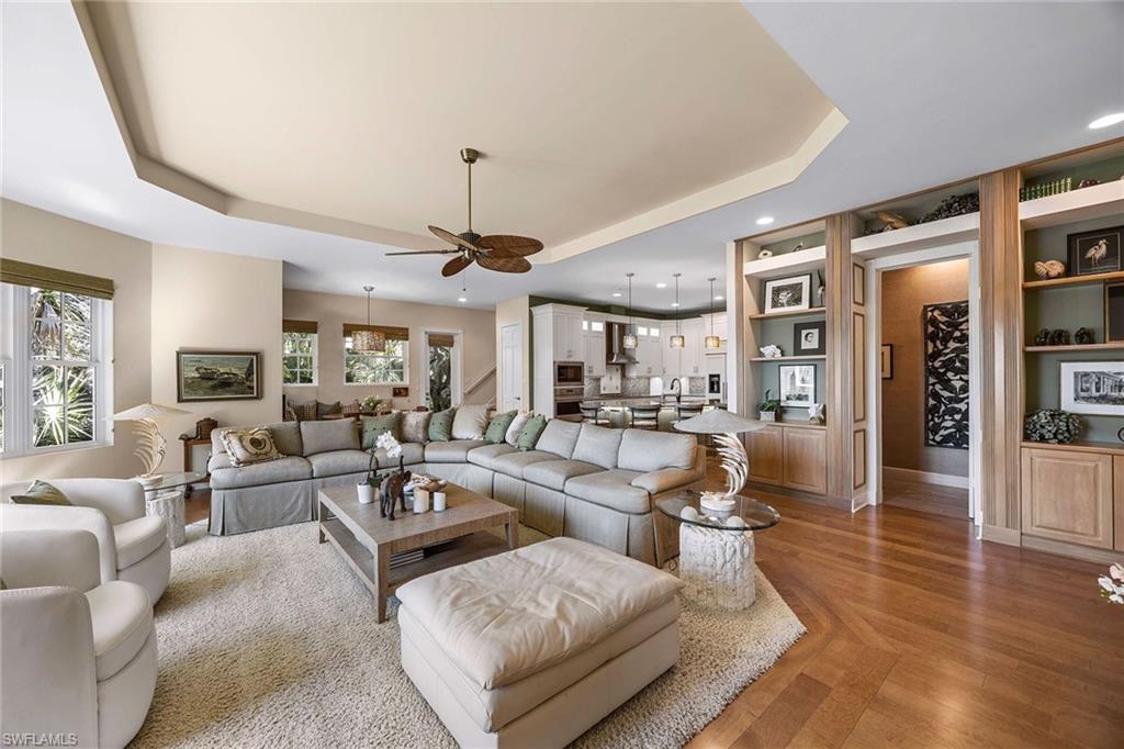 PELICAN LANDING - Residential