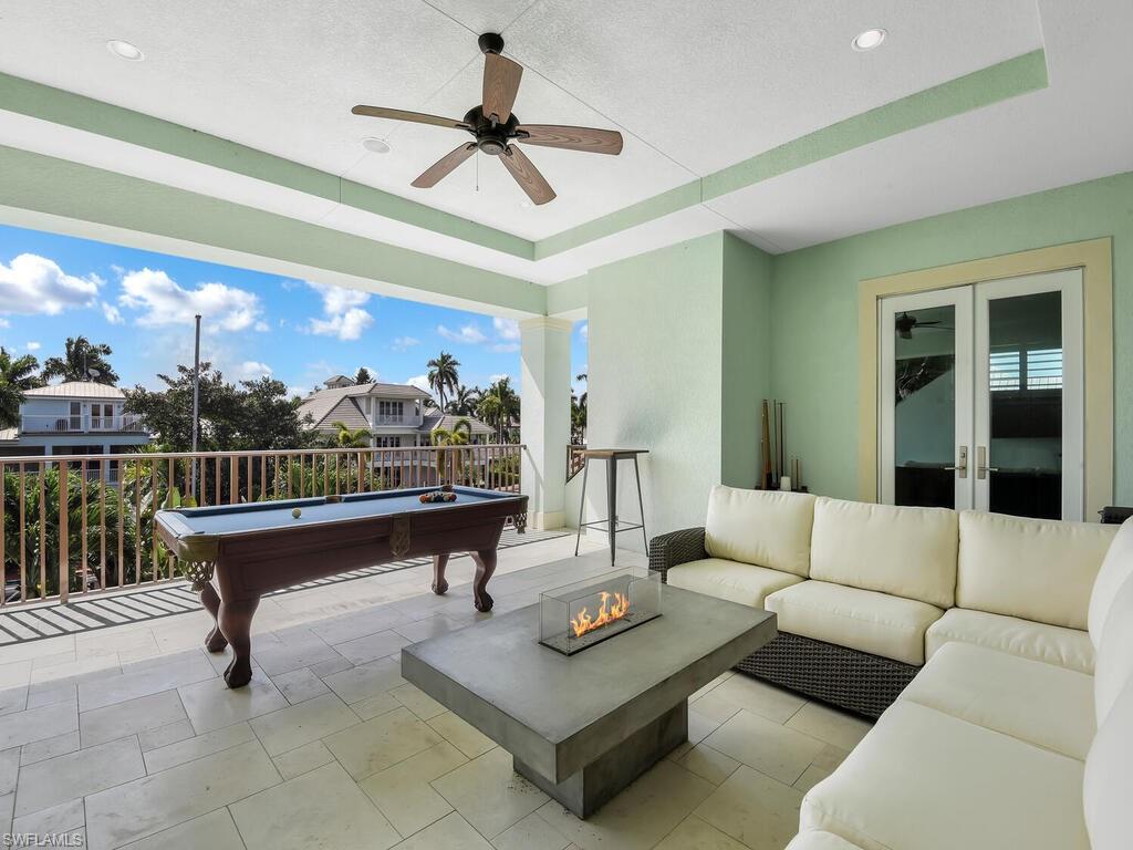 GOLDEN SHORES - Residential