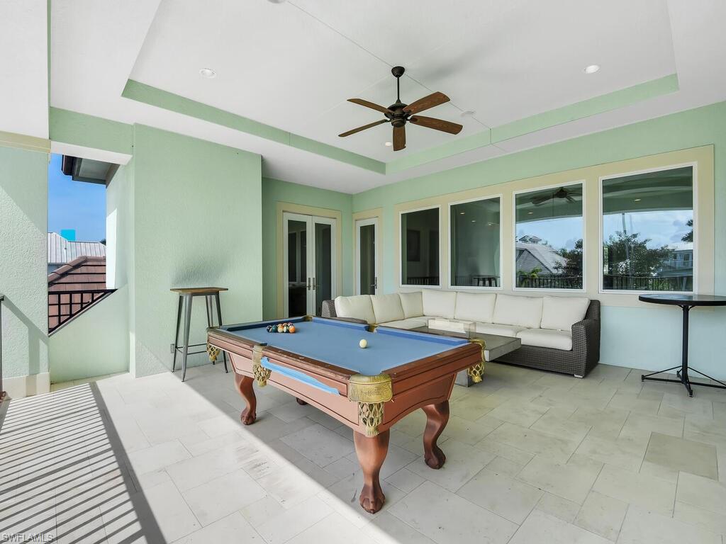 GOLDEN SHORES - Residential