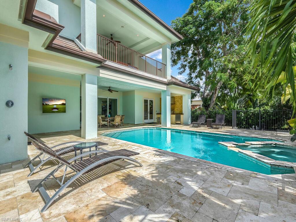 GOLDEN SHORES - Residential