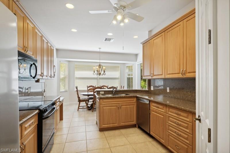 WILLOUGHBY ACRES - Residential