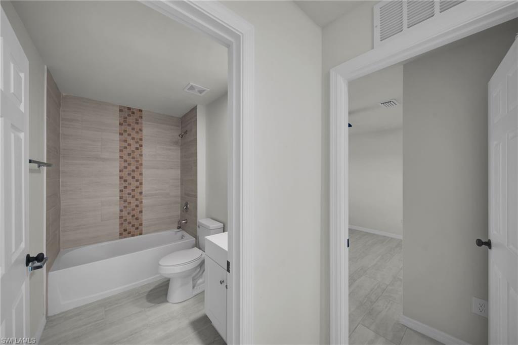 CAPE CORAL - Residential Lease