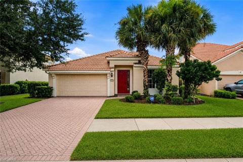 Photo of 2022 Fairmont LN, NAPLES, FL 34120 (MLS # 226031420)