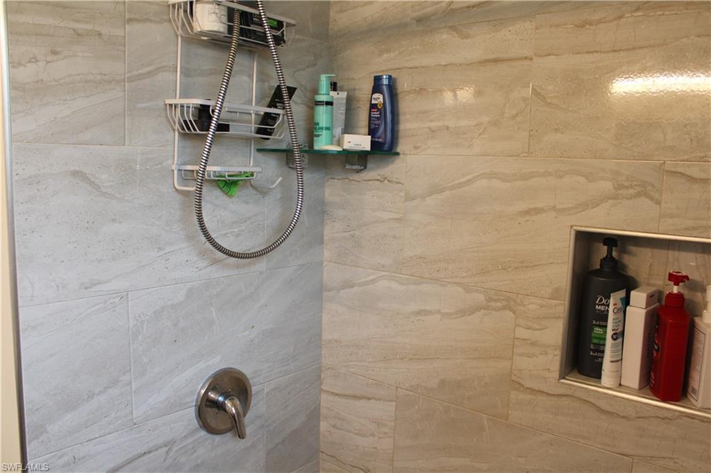 EDGEWATERS GARDENS - Residential