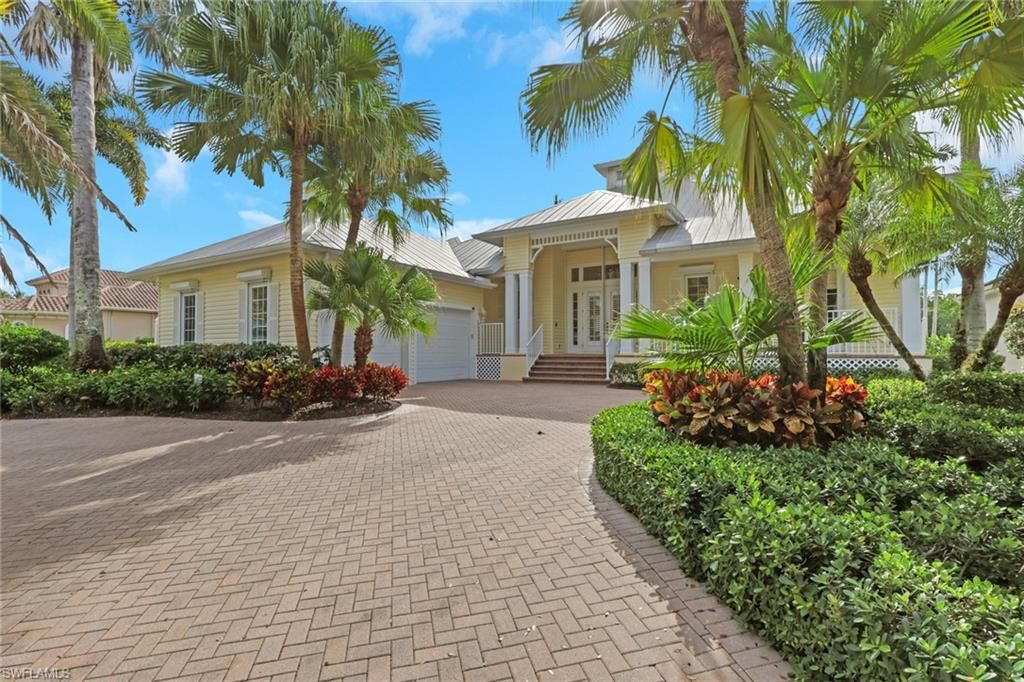Photo of 1510 Chesapeake AVE, NAPLES, FL 34102 (MLS # 225083775)